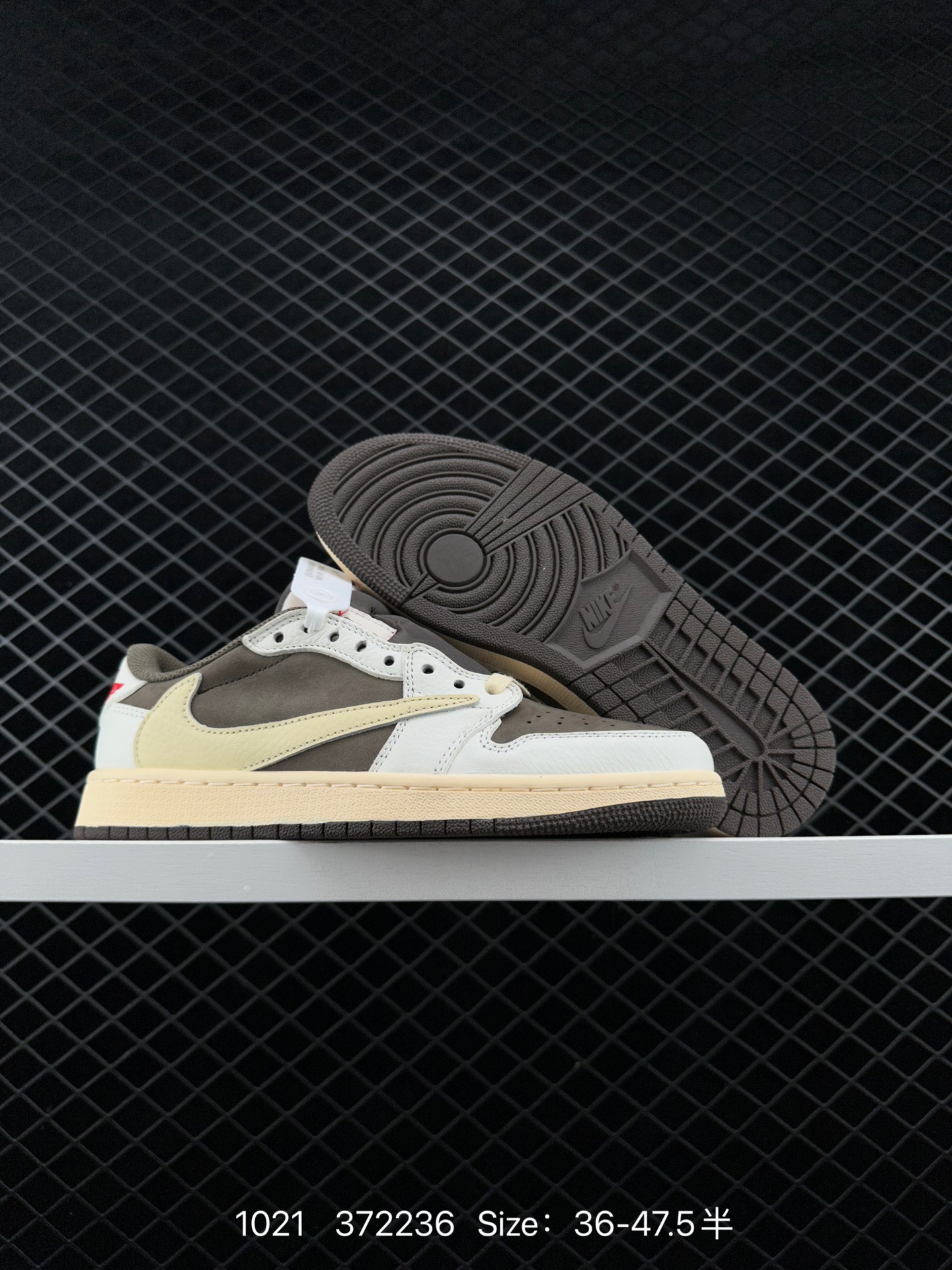 Travis Scott x Fragment x Air Jordan 1 Low 